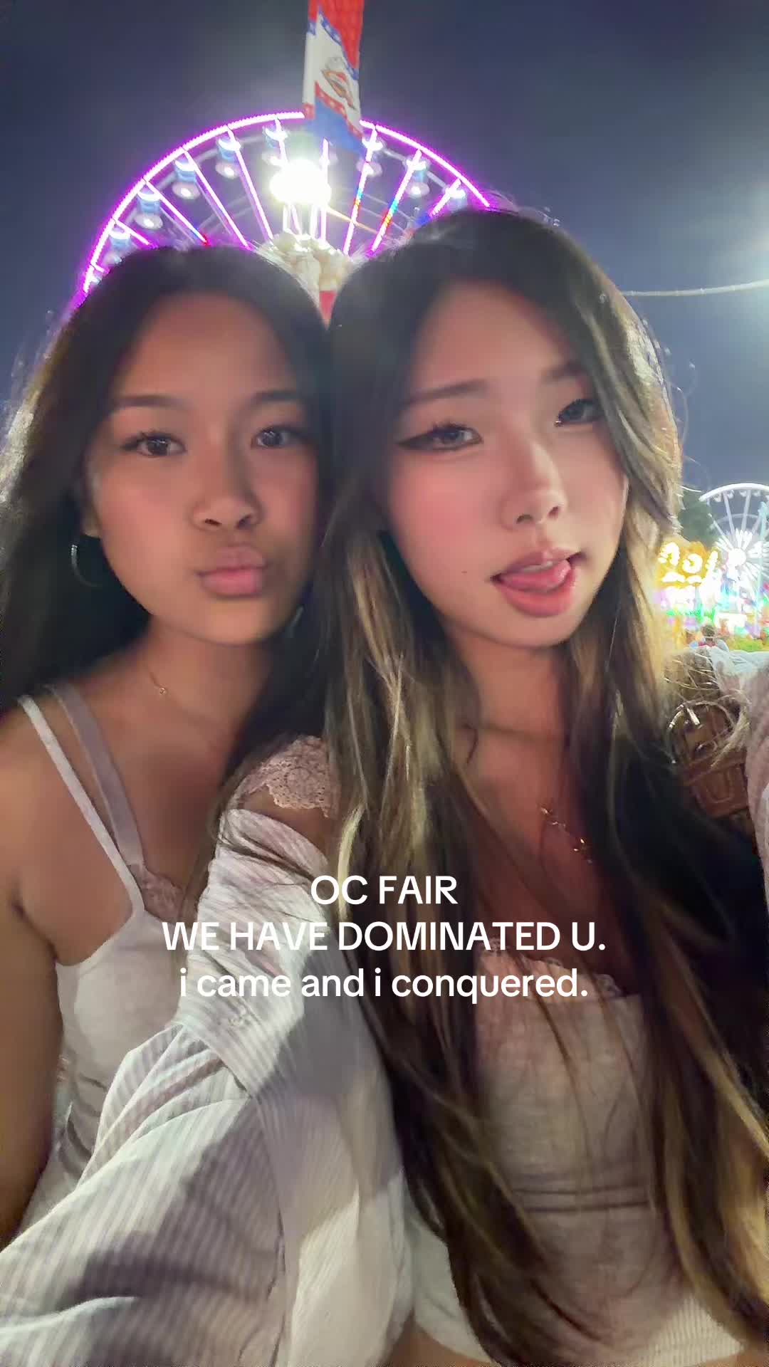 @adri_323_