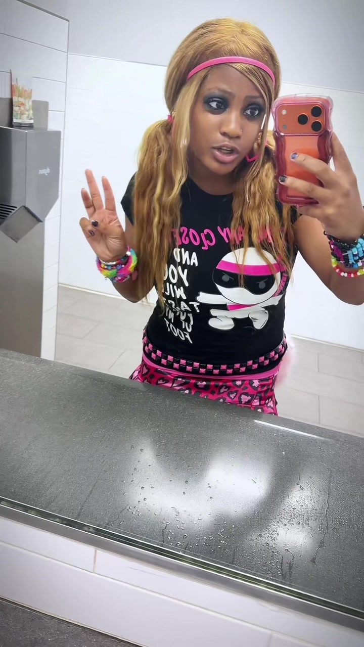 @infamyxfame