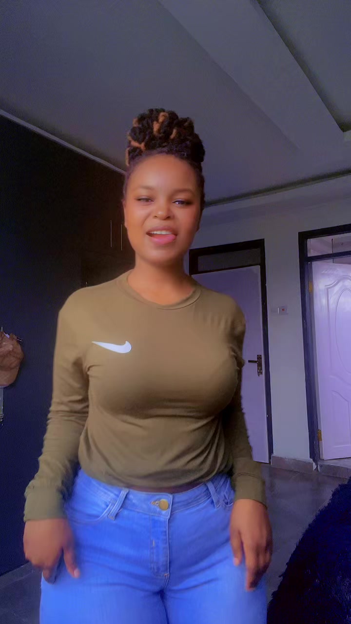 @Miss♌️Cute Kay🤎🩶