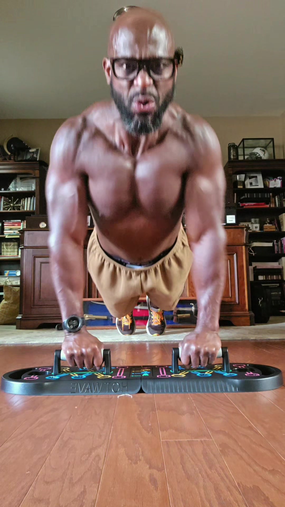 @MoyeBoyFitness