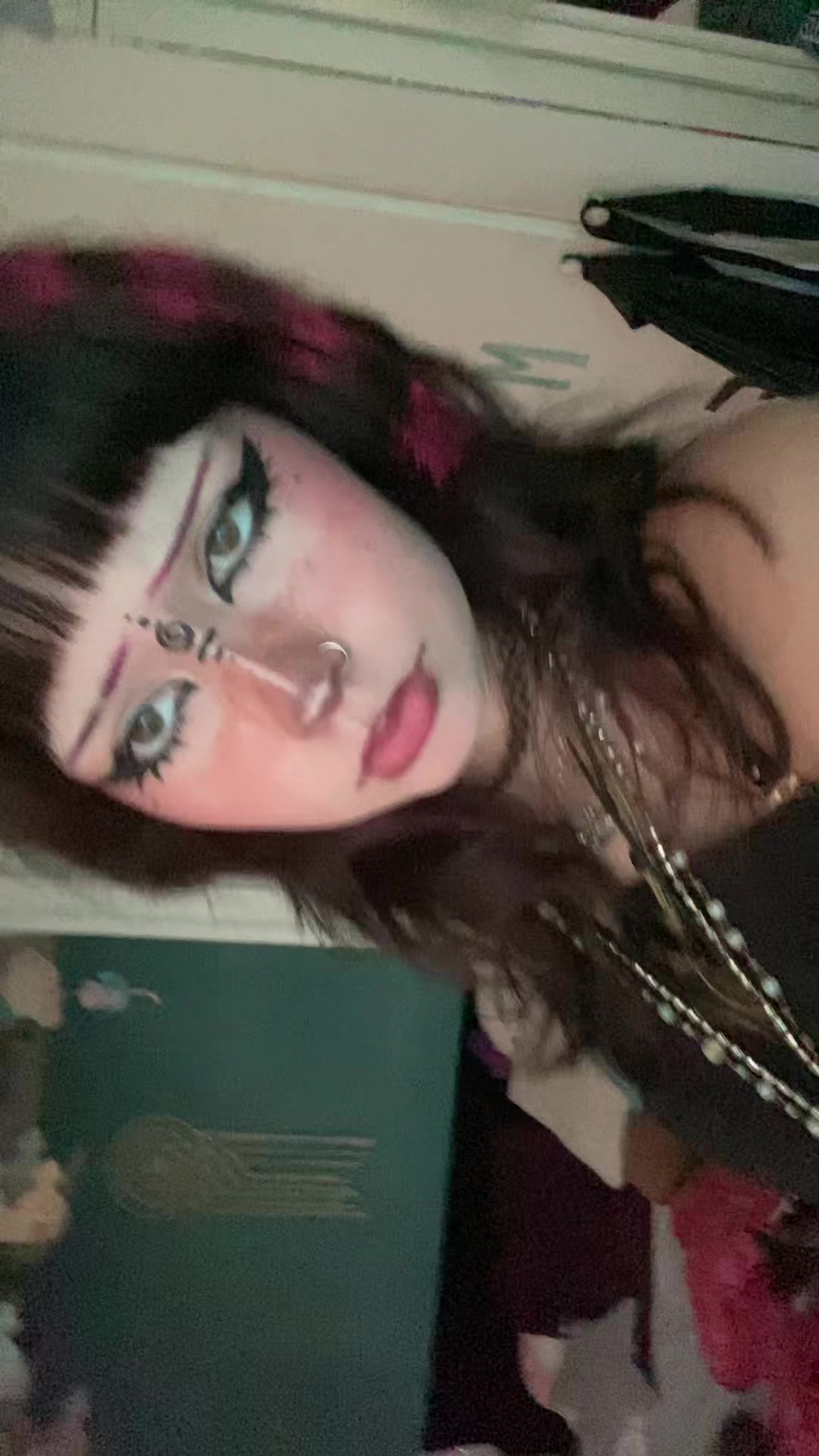 @★