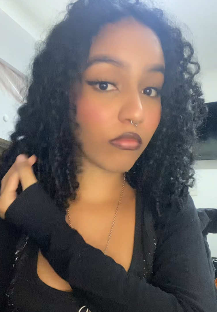 @Patricinha Gótica 🖤✨