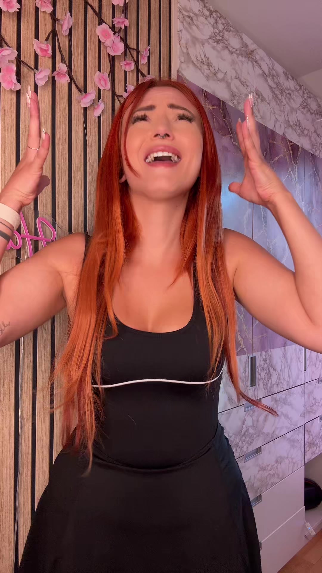 @LisaHaazel 😈