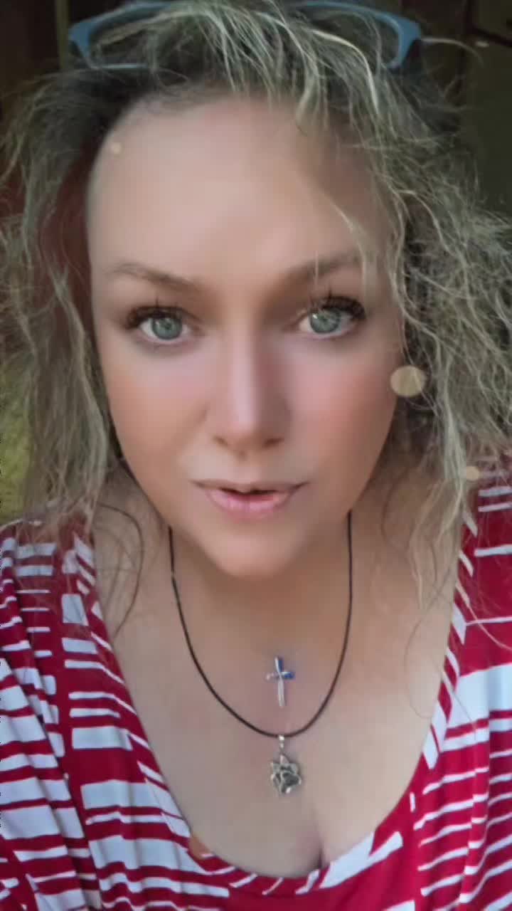@Heidi 💜🖤