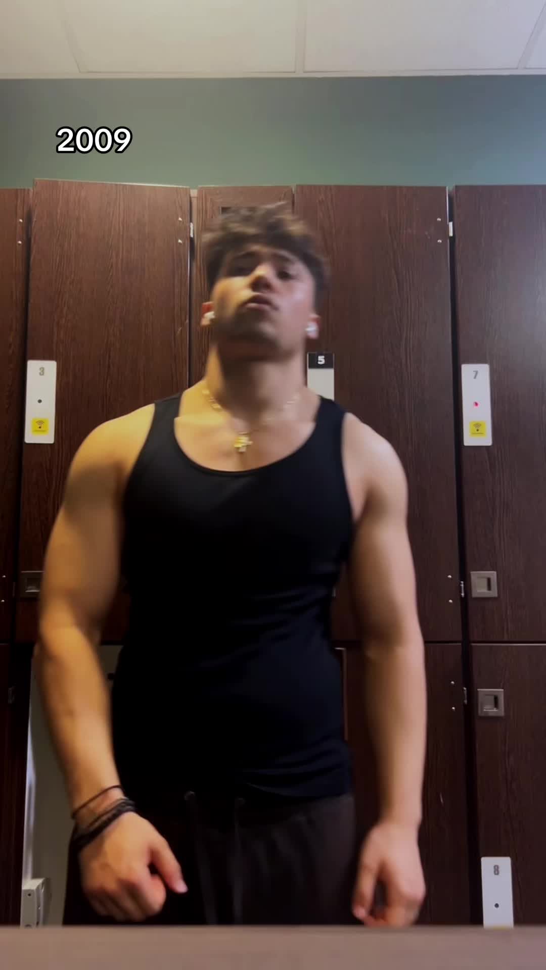 @ΠΑVZILLA🦍