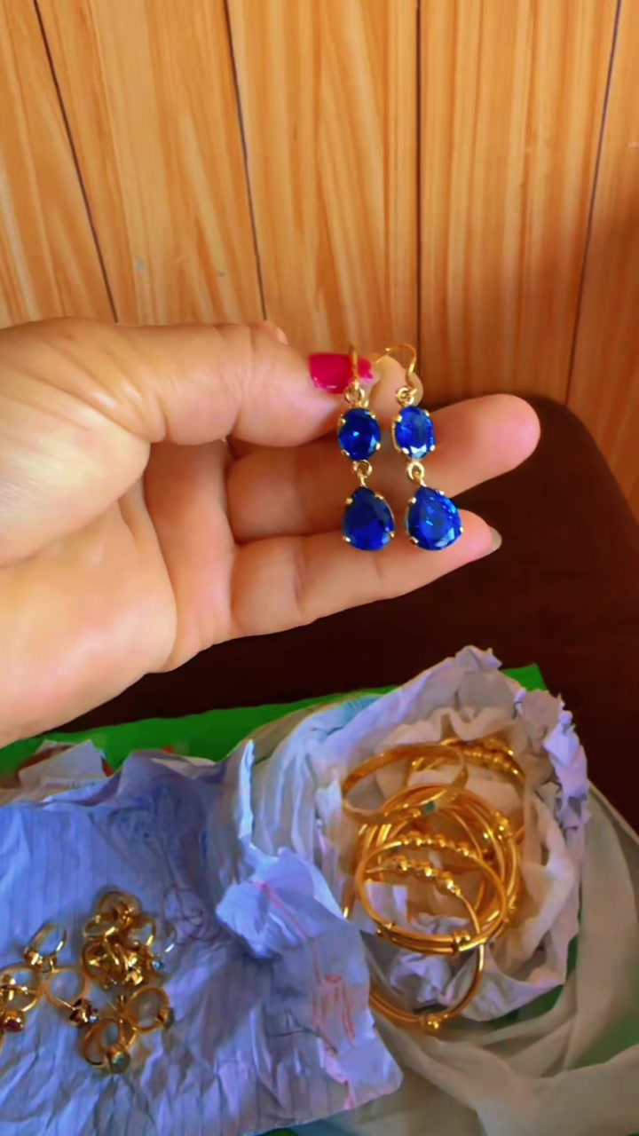 @ЁЯз┐Divya thakuri ЁЯз┐( designer )