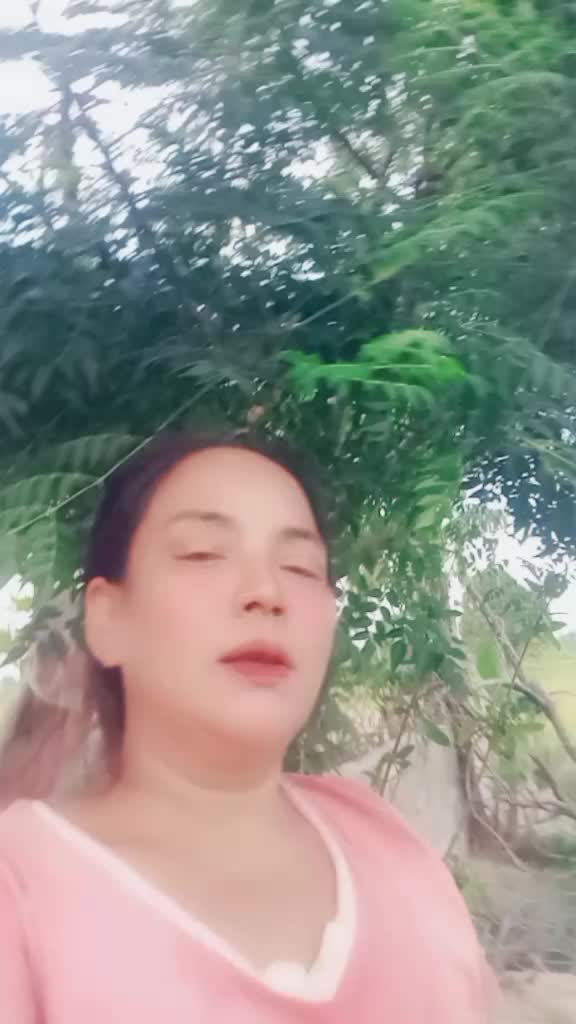 @Mina 🥰 nepalii 💗💋