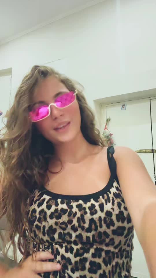 @🌟🫵🏼