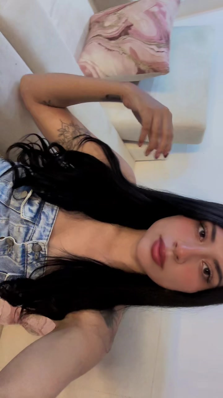 @Valentinavivian🦋