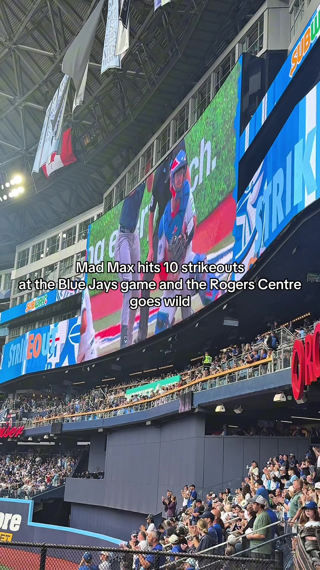 @Ang ☻🇨🇦