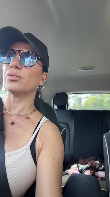 @Selvaggia