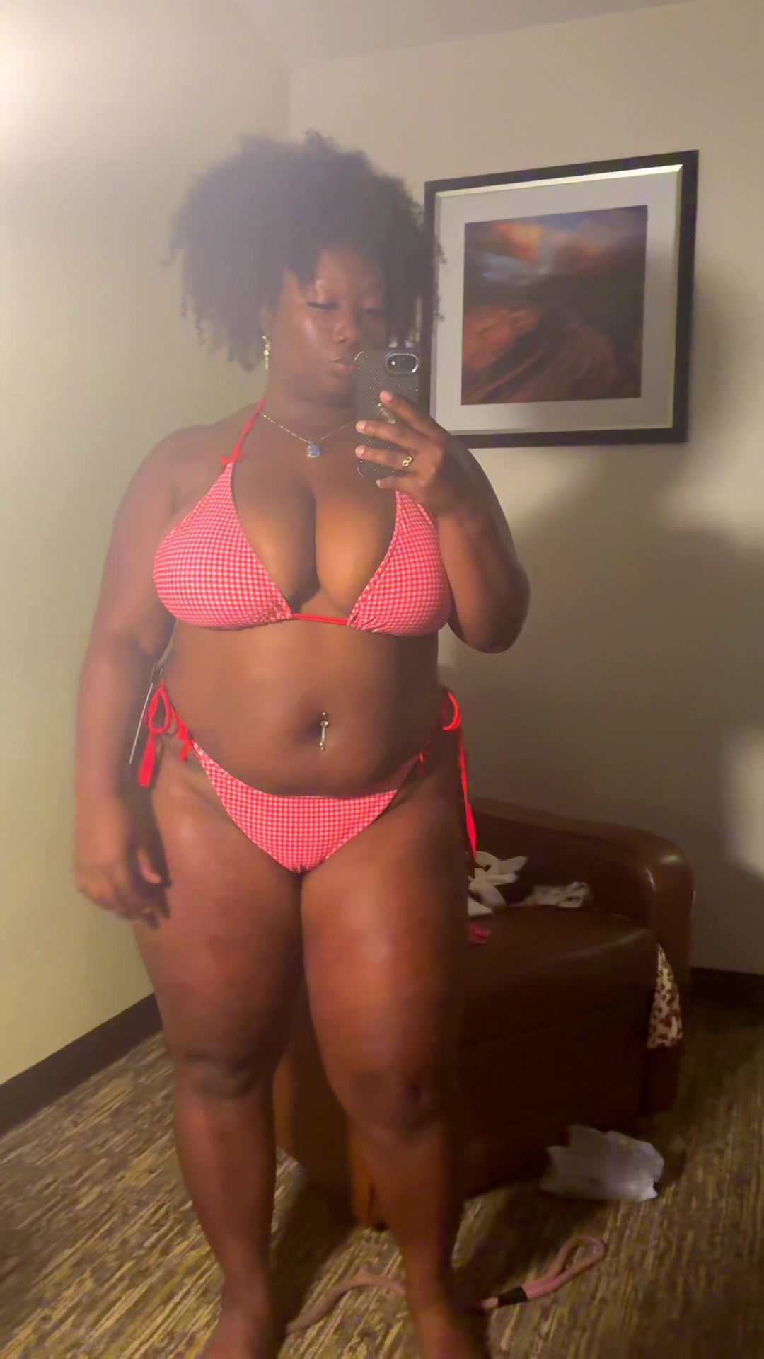 @Curvy.queen