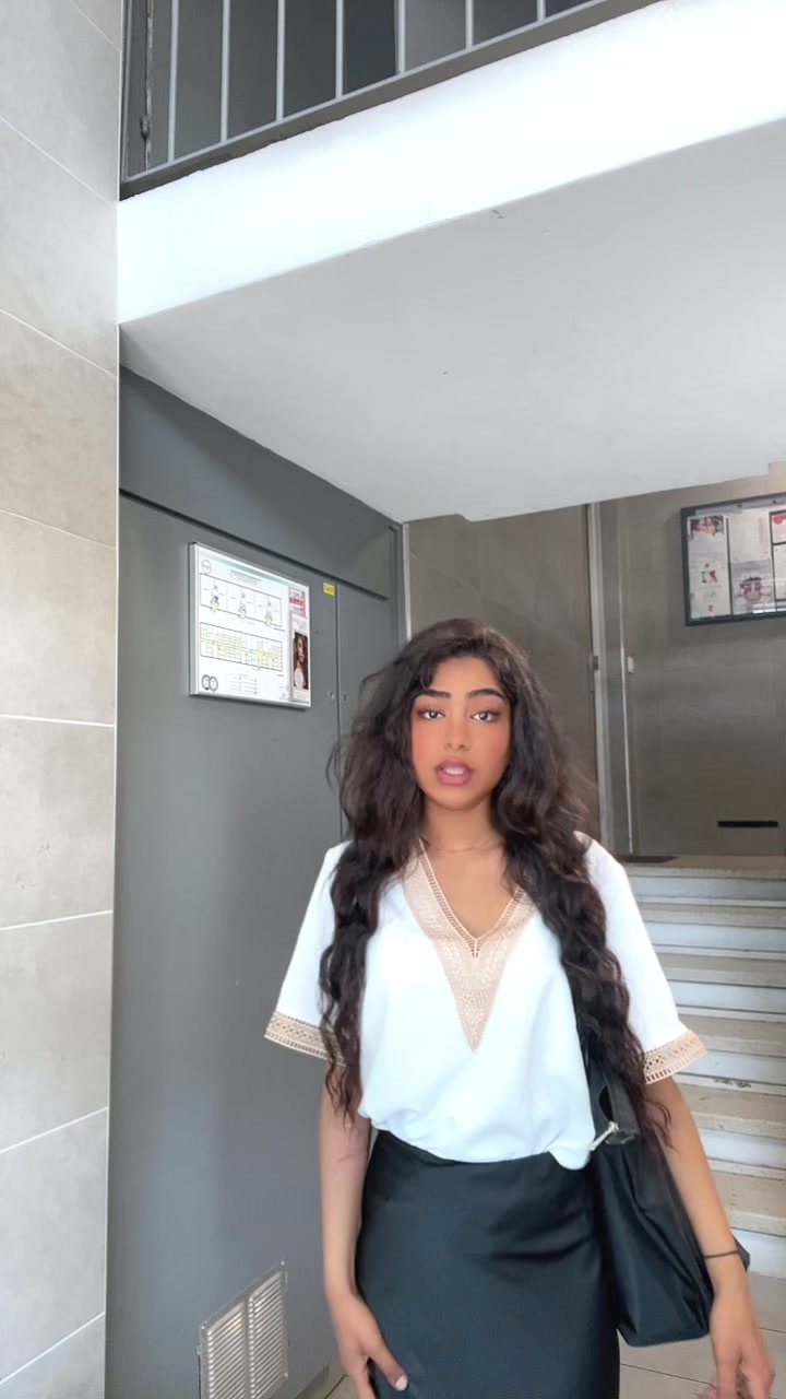 @Anishba 🌺🤍