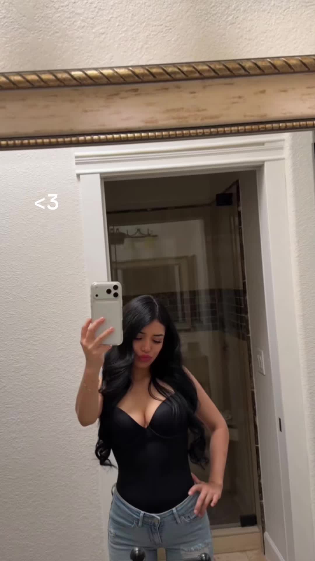 @Larissa ๐บ