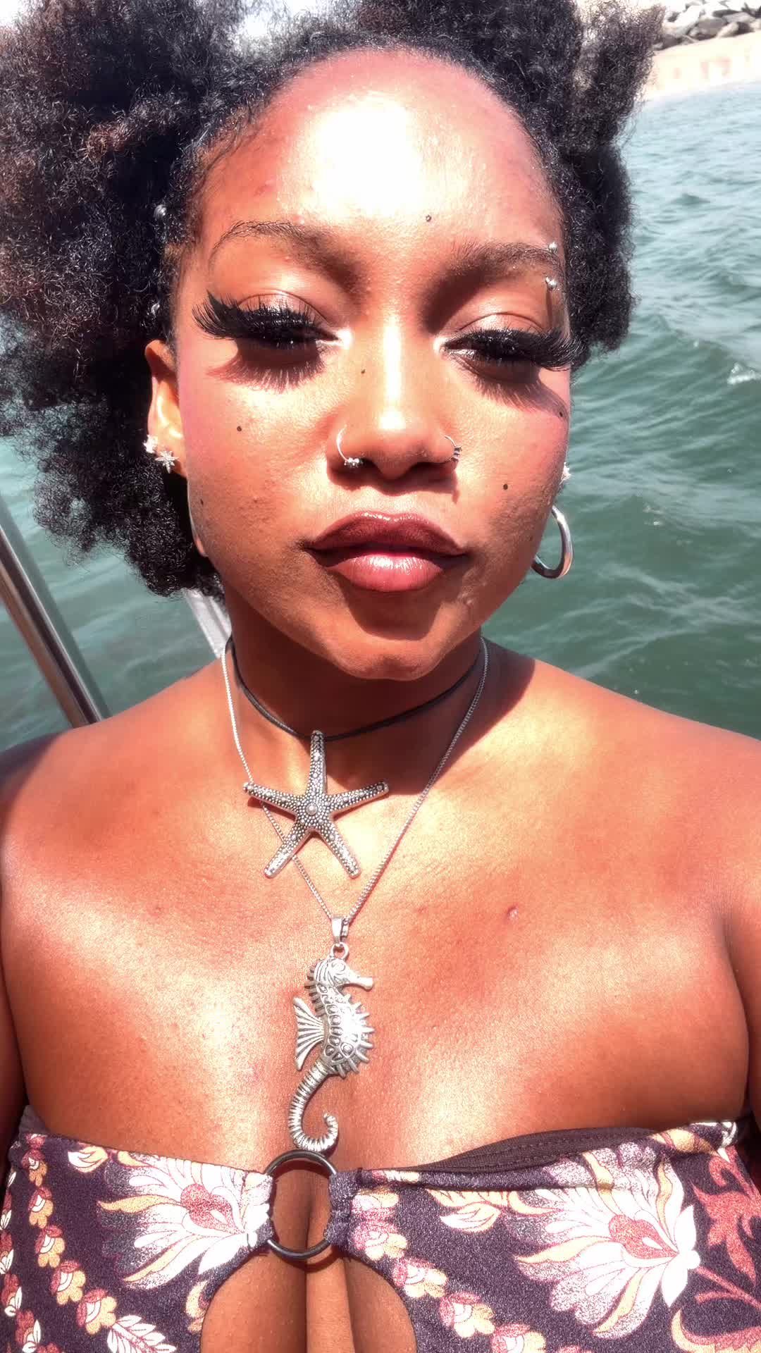 @infinity_bee