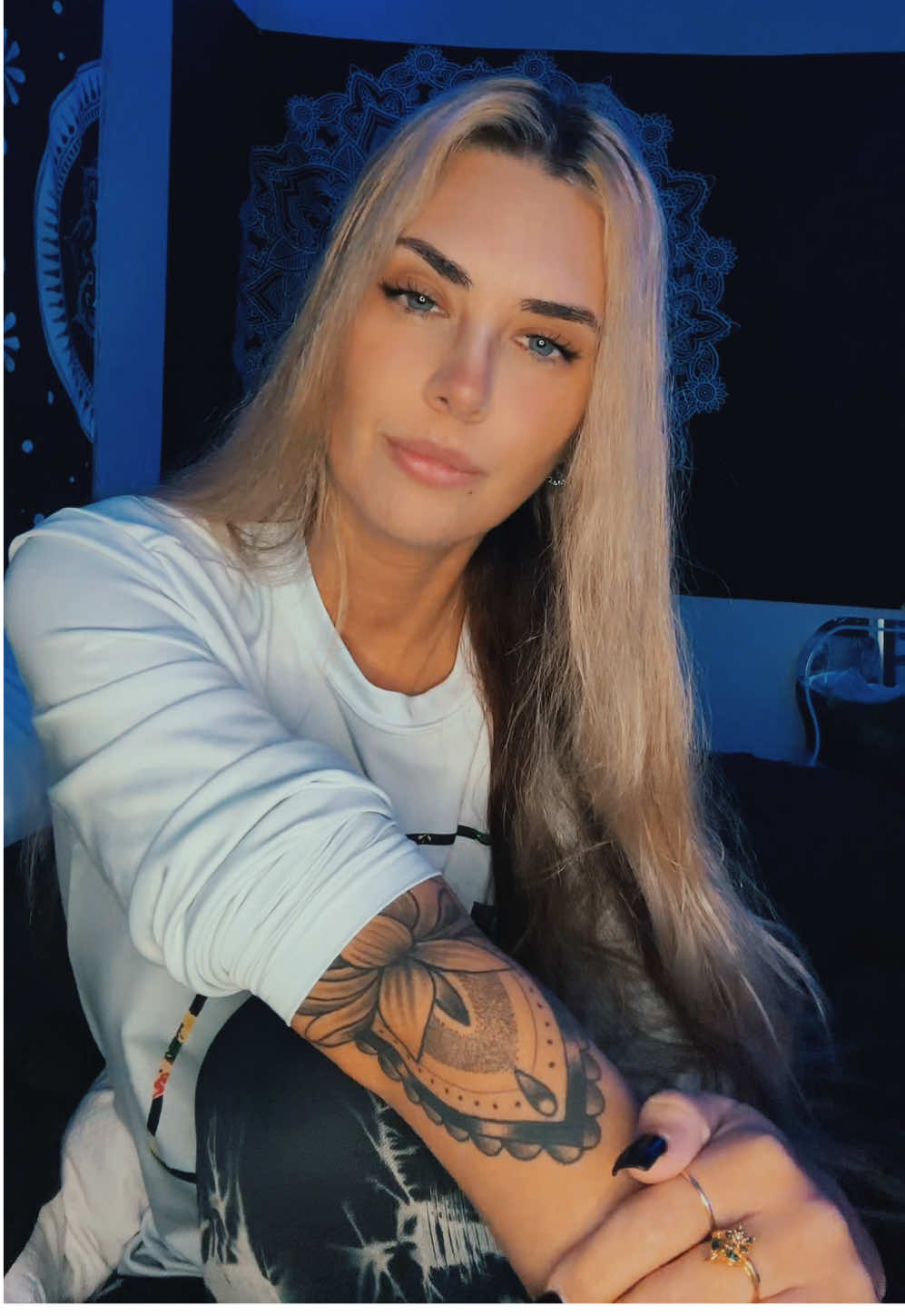 @blondiebarbie27