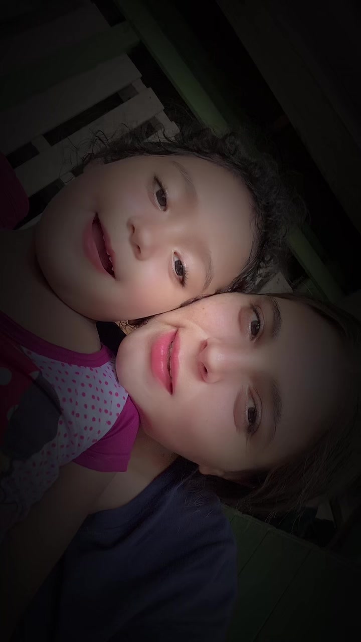 @Elizabeth pagoada