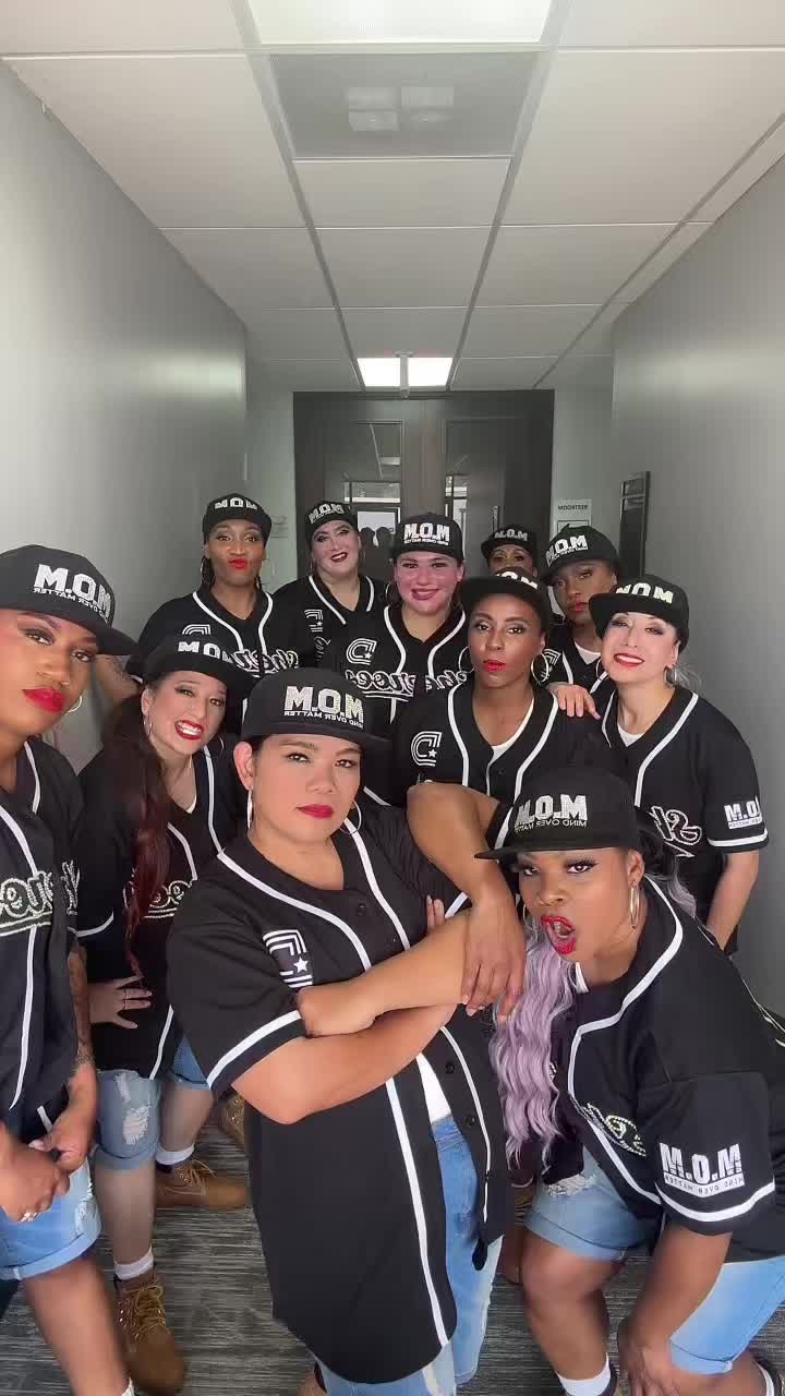 @Mom Crew