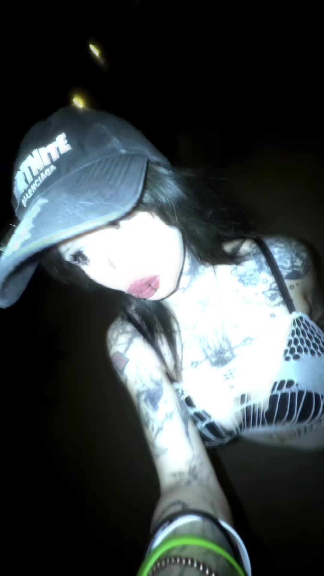 @zommmbri