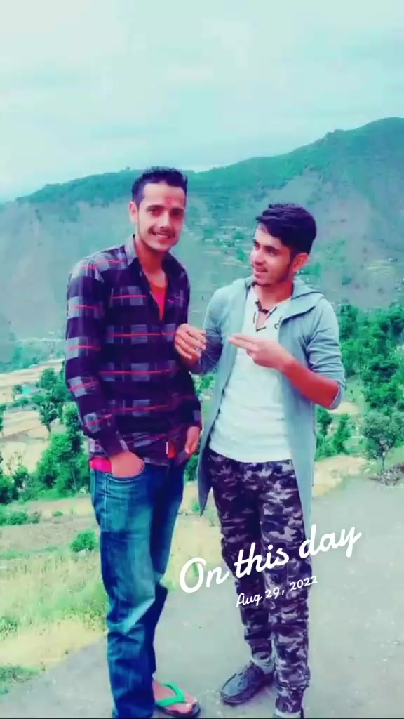 @Raju bhai😘😘