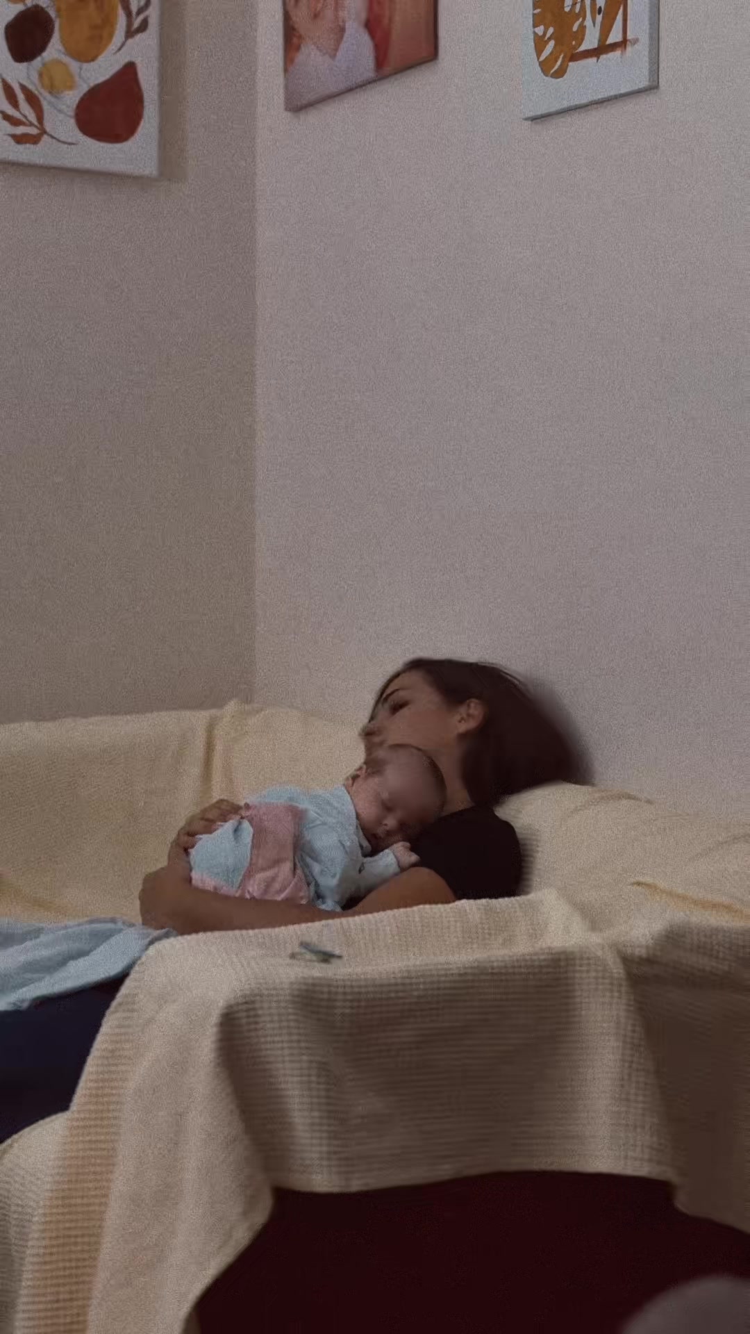 @-Tania-