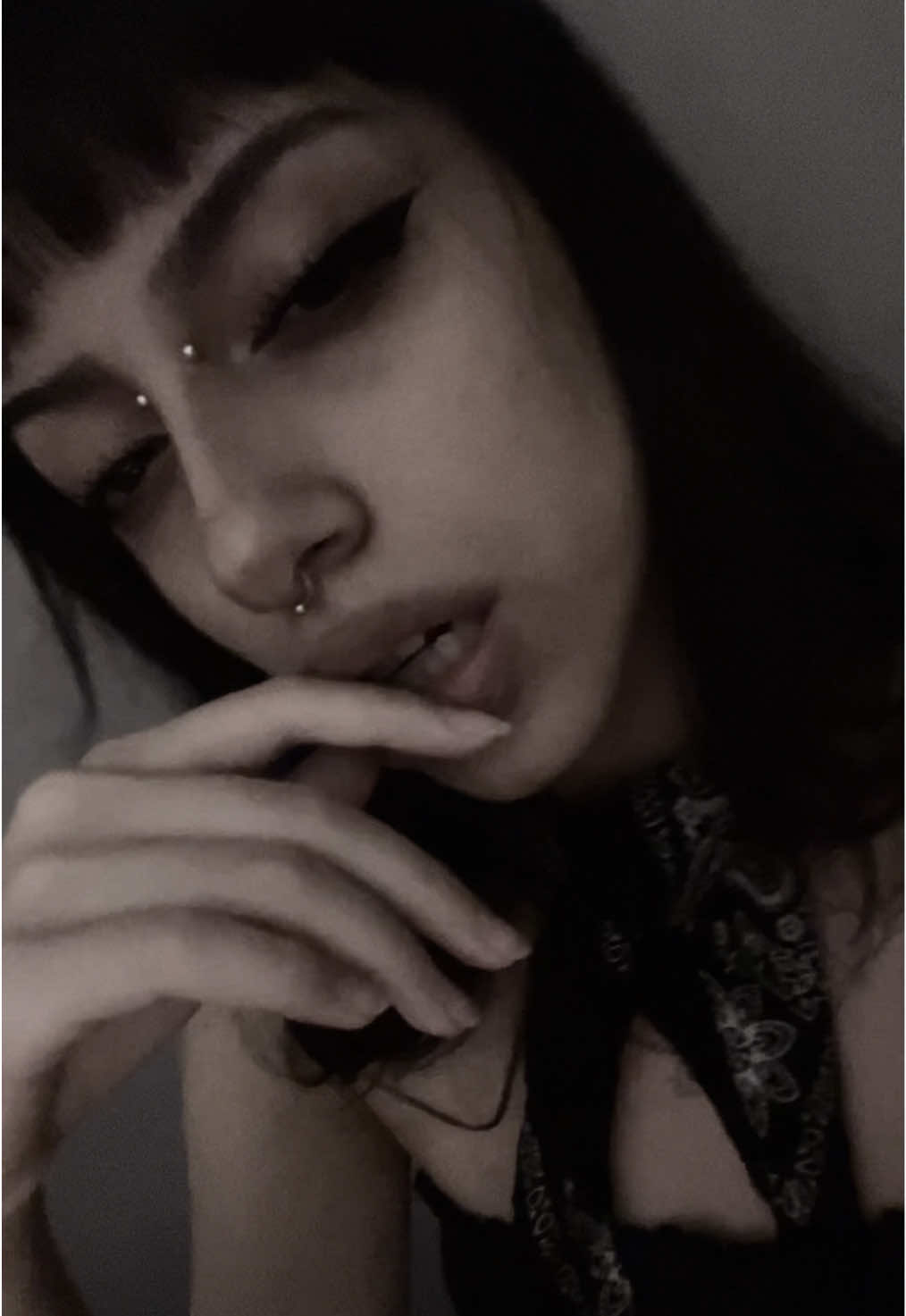 @نوژآ