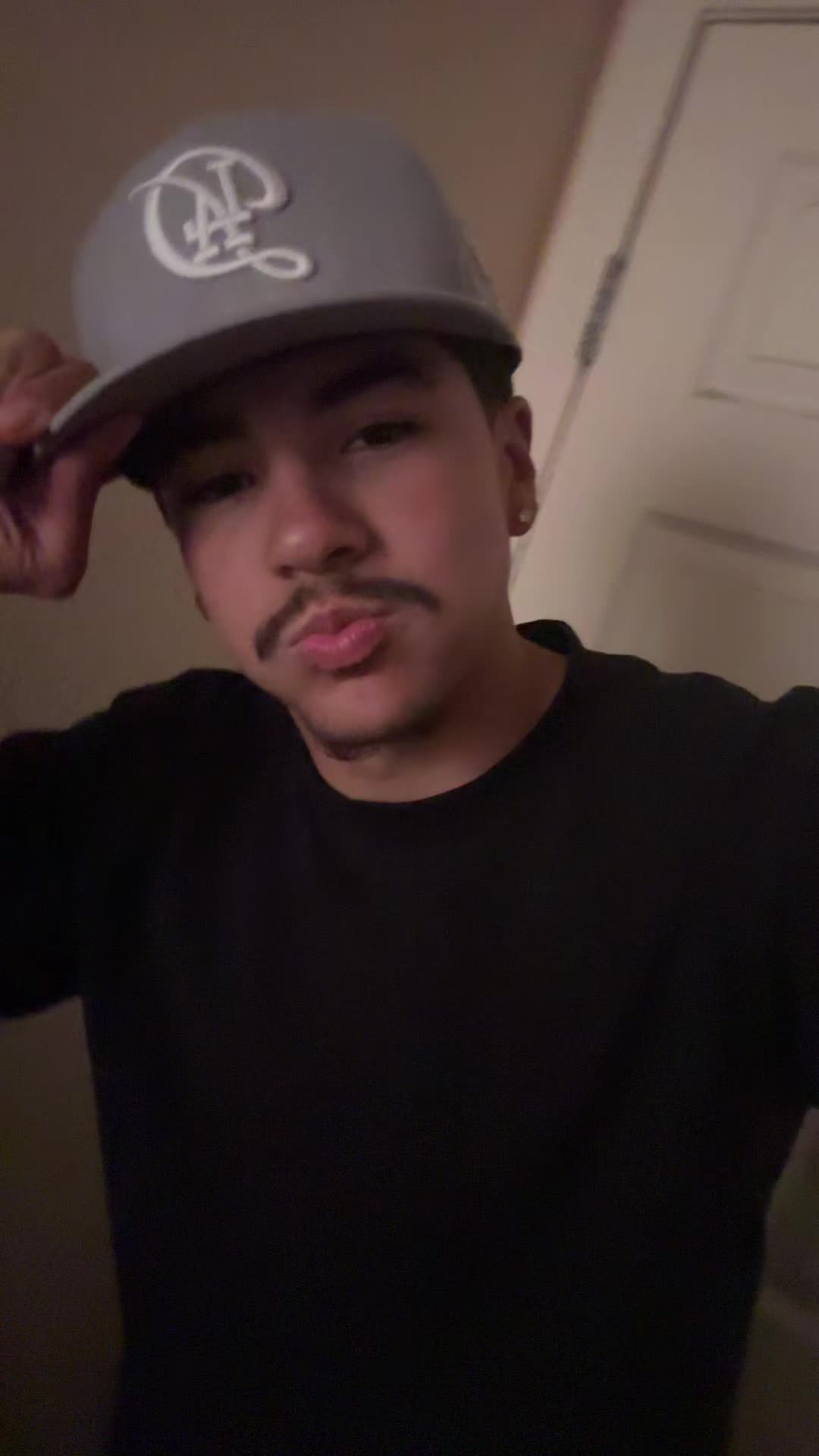 @Prettyboy_chong1