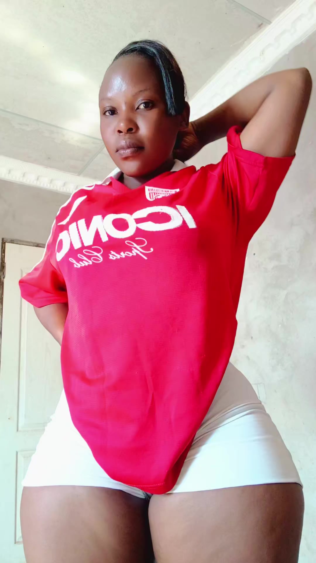 @Nikiwe.