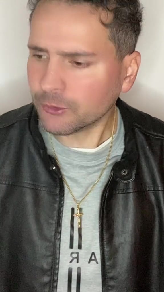 @adrianoatoroficial