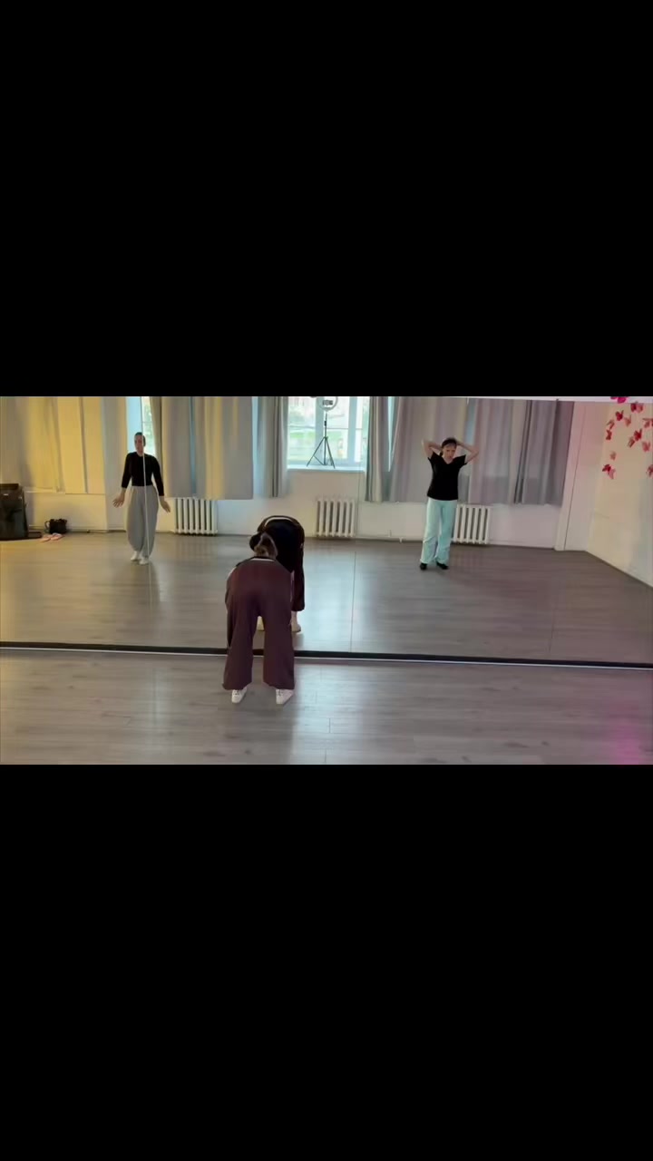 @VVS DANCE STUDIO