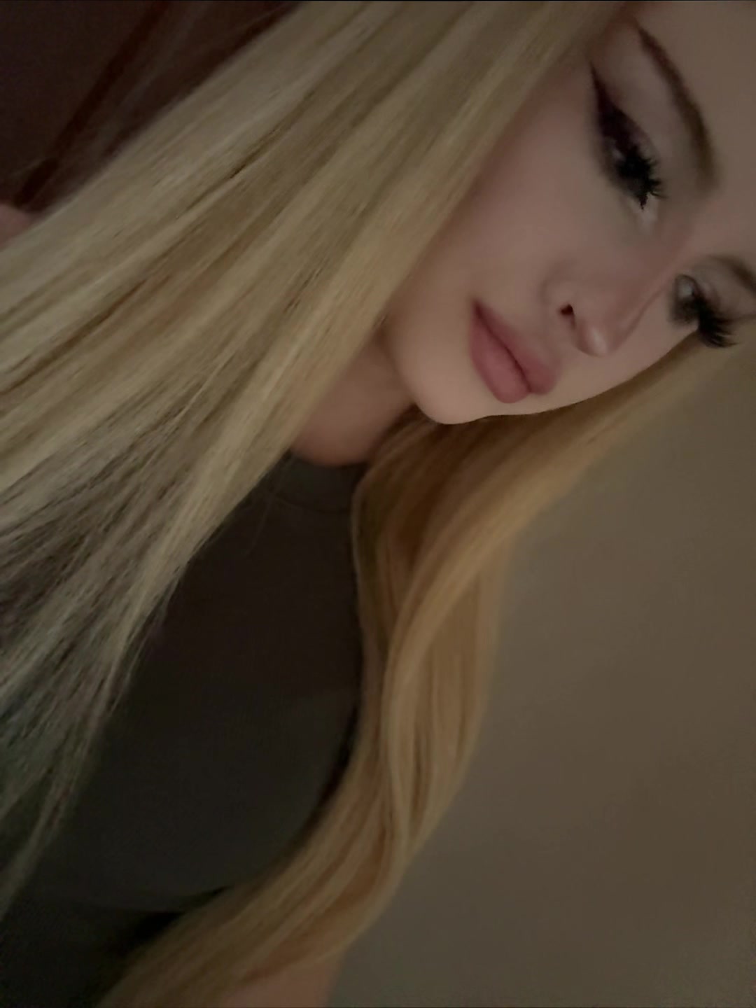 @ликсина♱