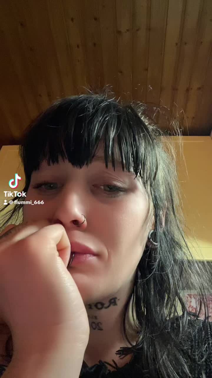 @Flummi_666😈