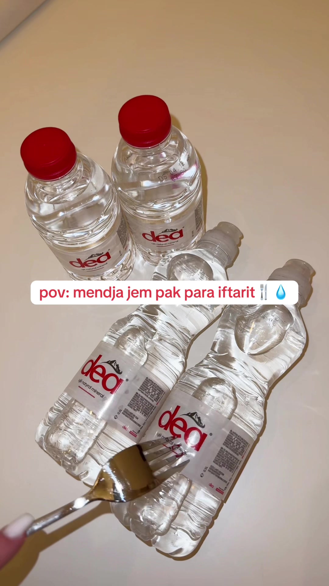 @Uj&euml; Dea