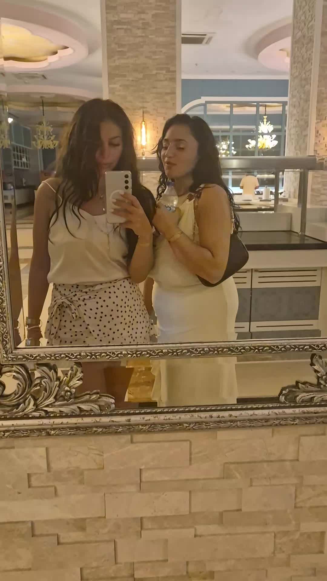 @CX