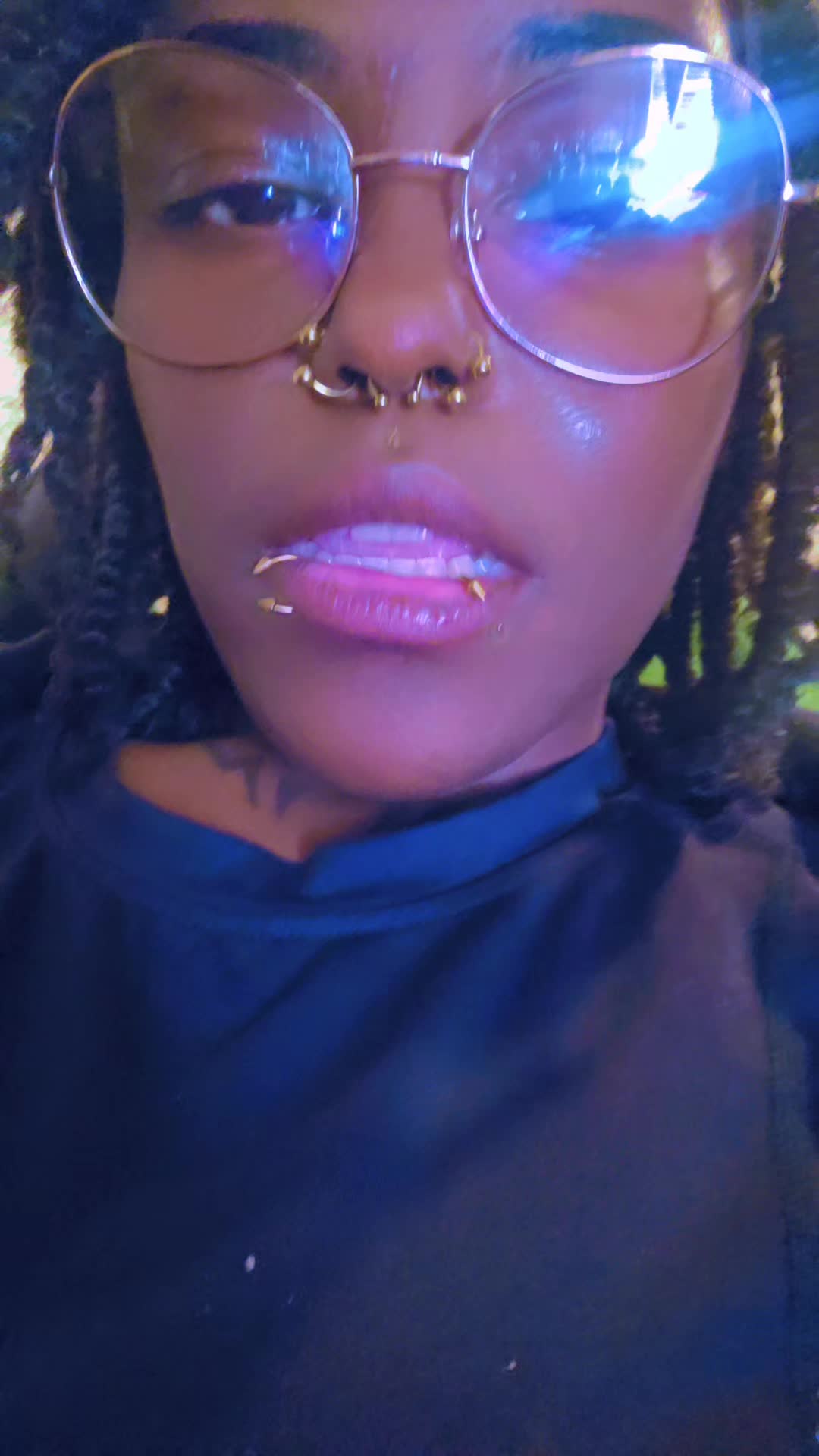 @Laud&eacute;