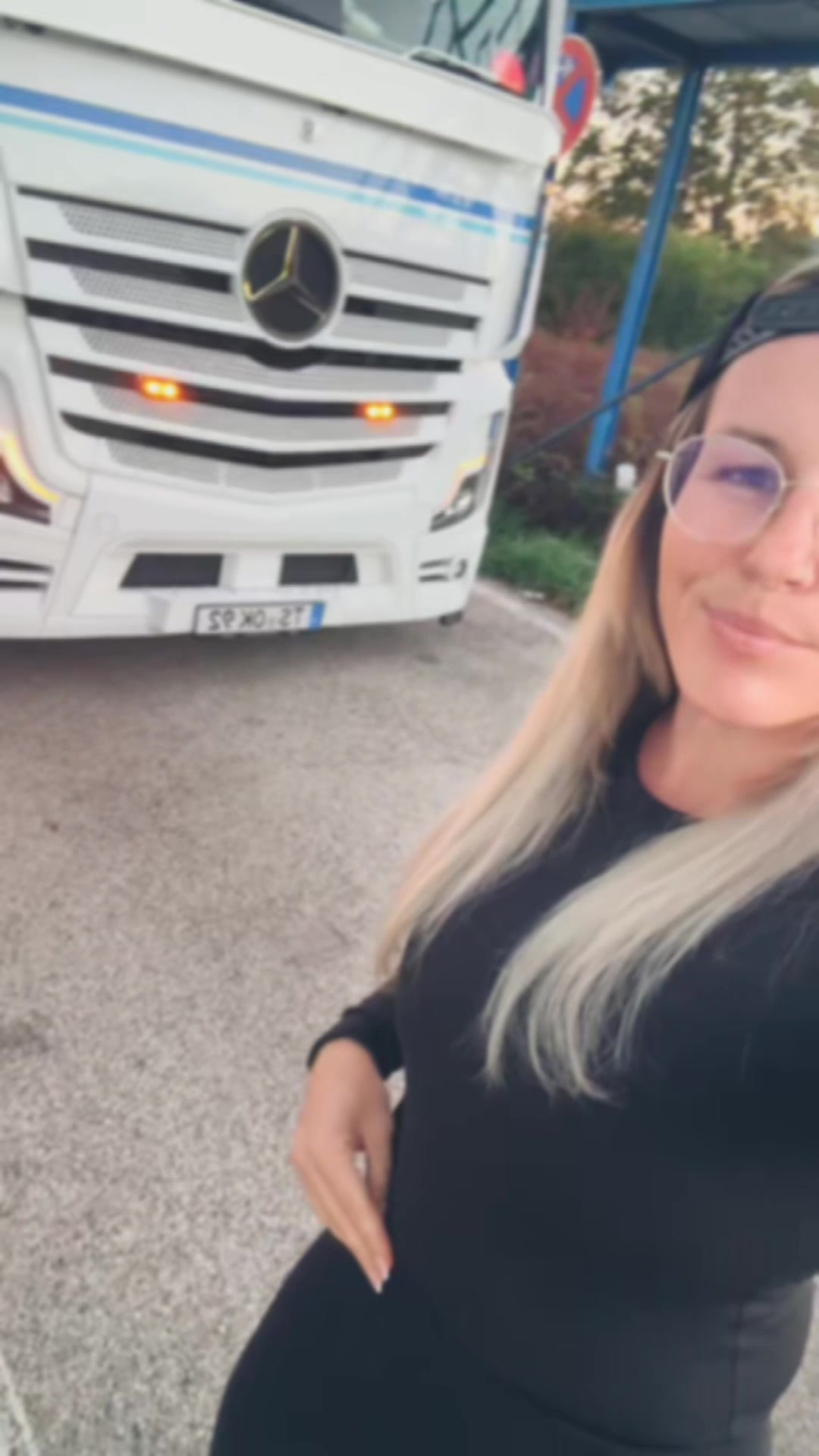 @Raphaela