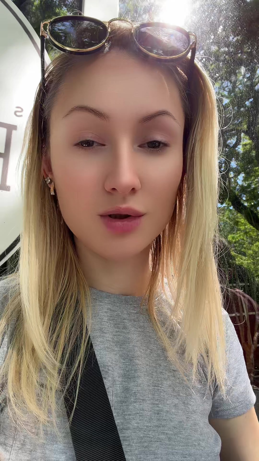 @Blonda