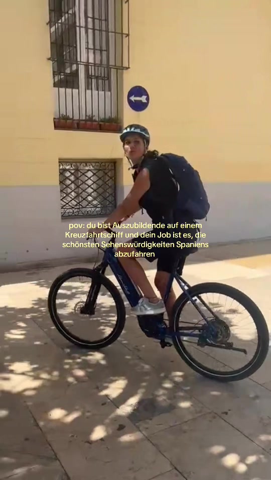 @VANESSA | crewmember