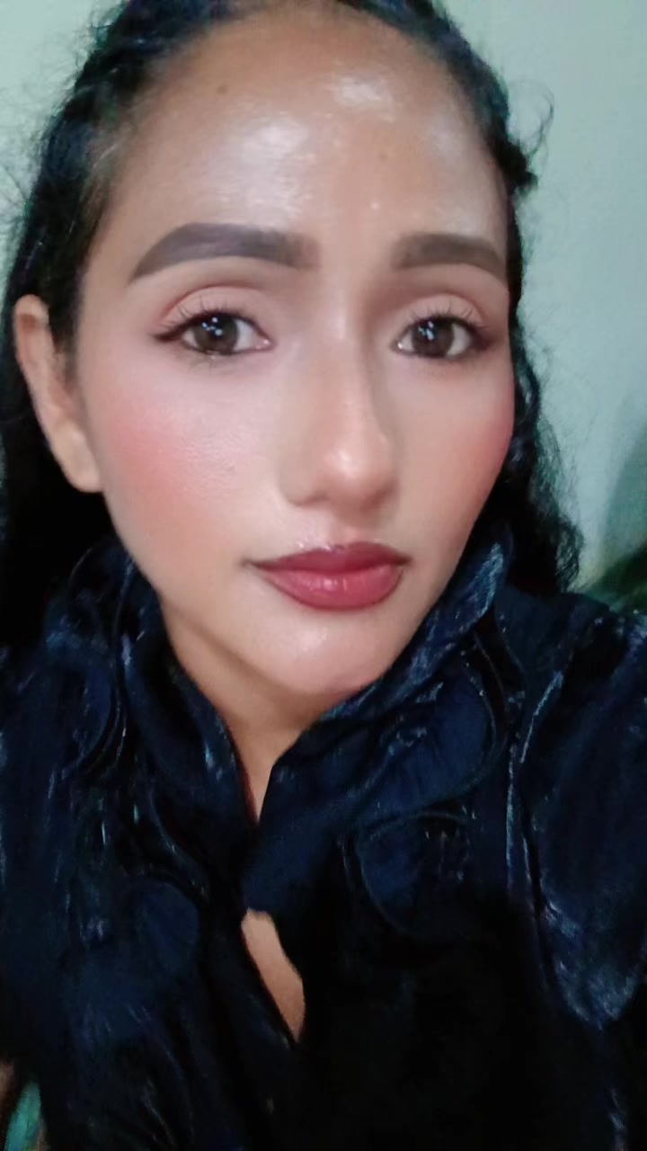 @giobaniaespinoza