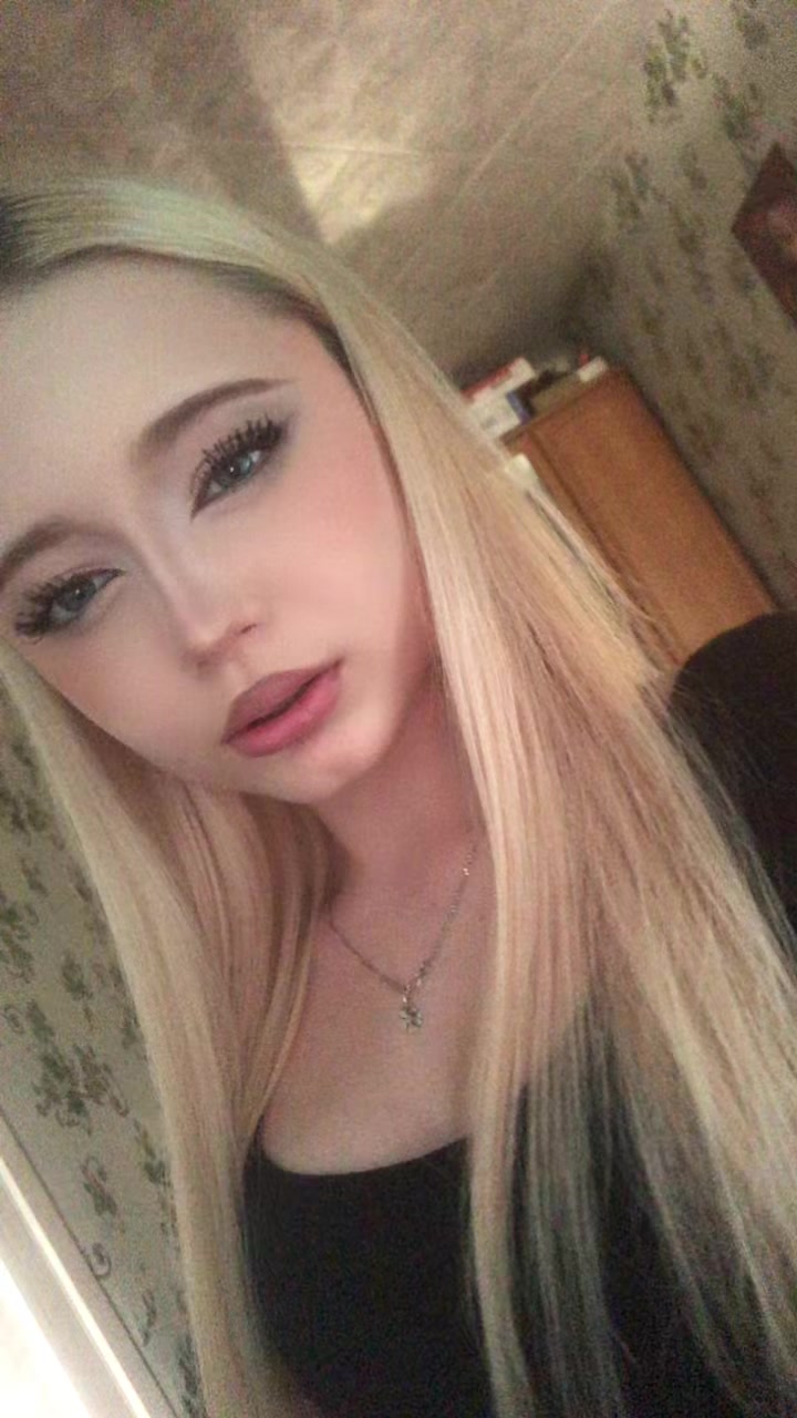 @аняяя
