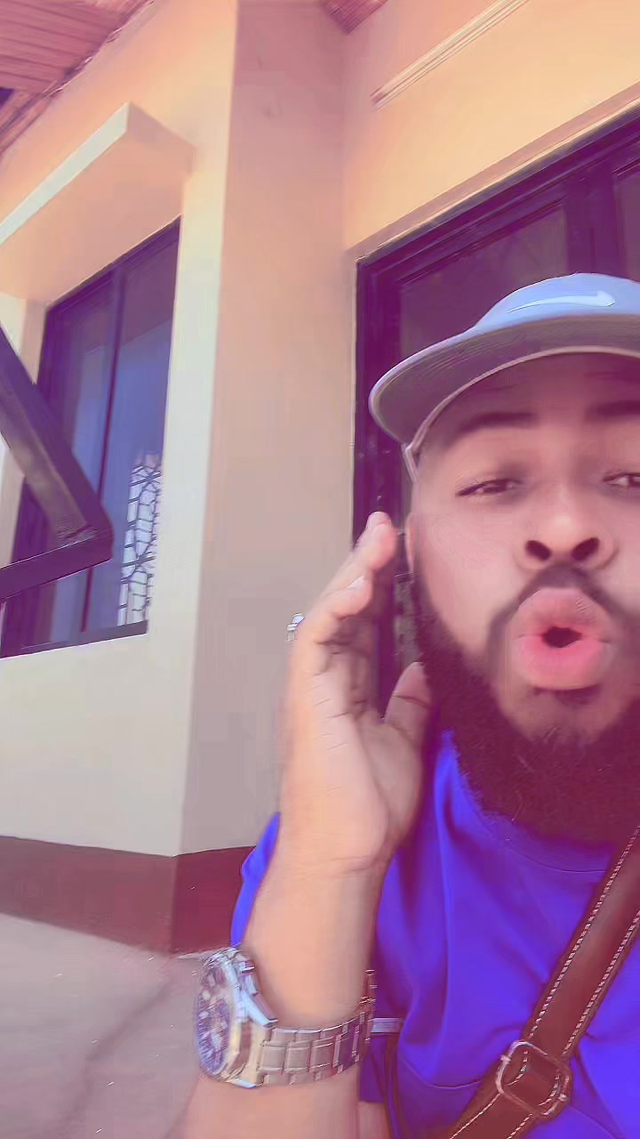 @DaMiLo🧨🐇