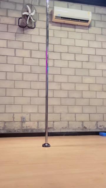 @Kathita | Pole Dance