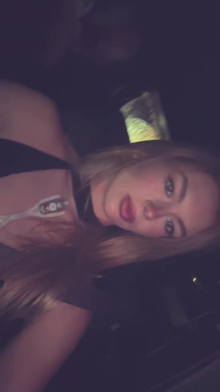 @Victoria Trunkl🇧🇷