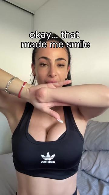 @Sabrinaamputee