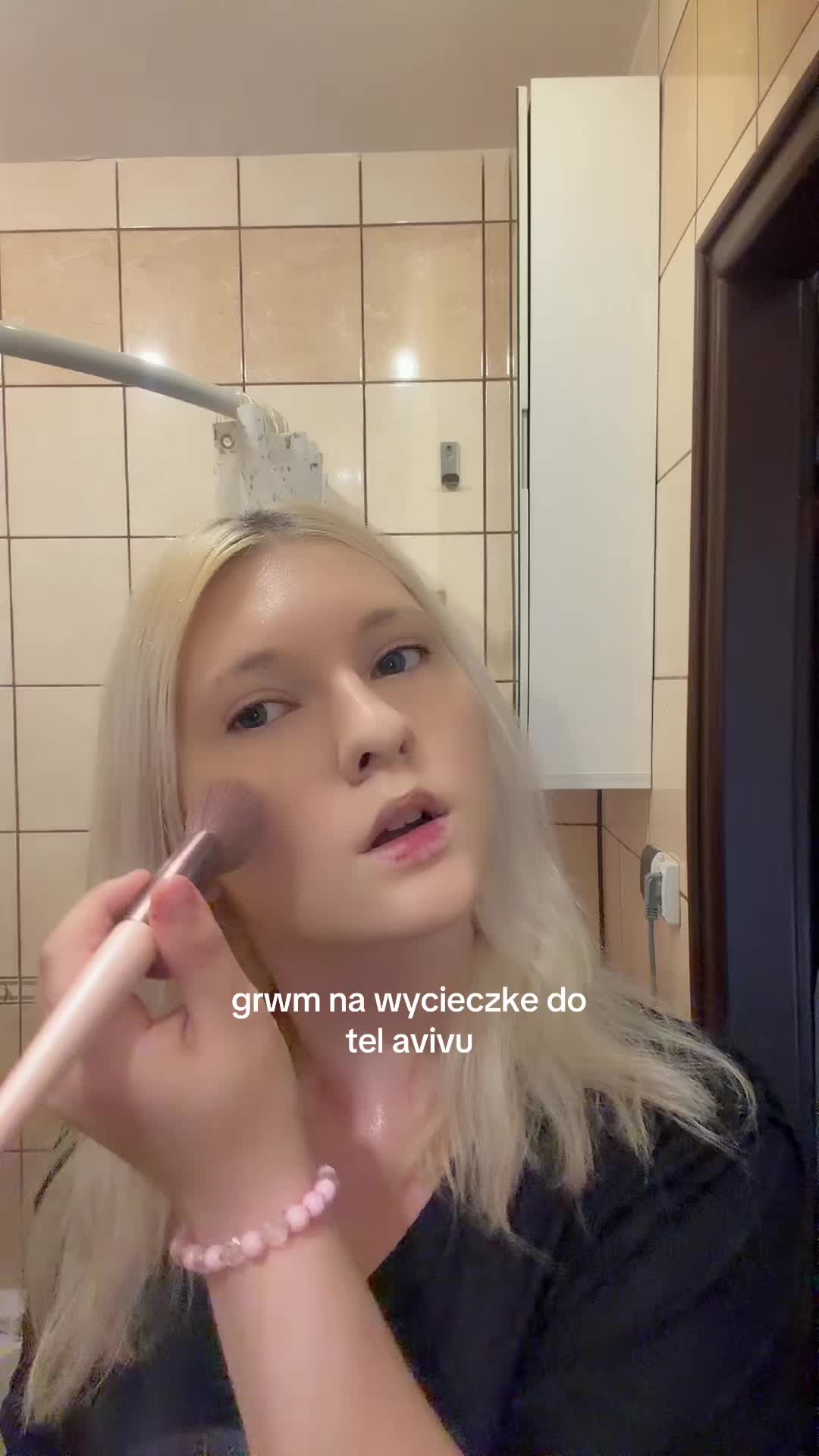@janie_