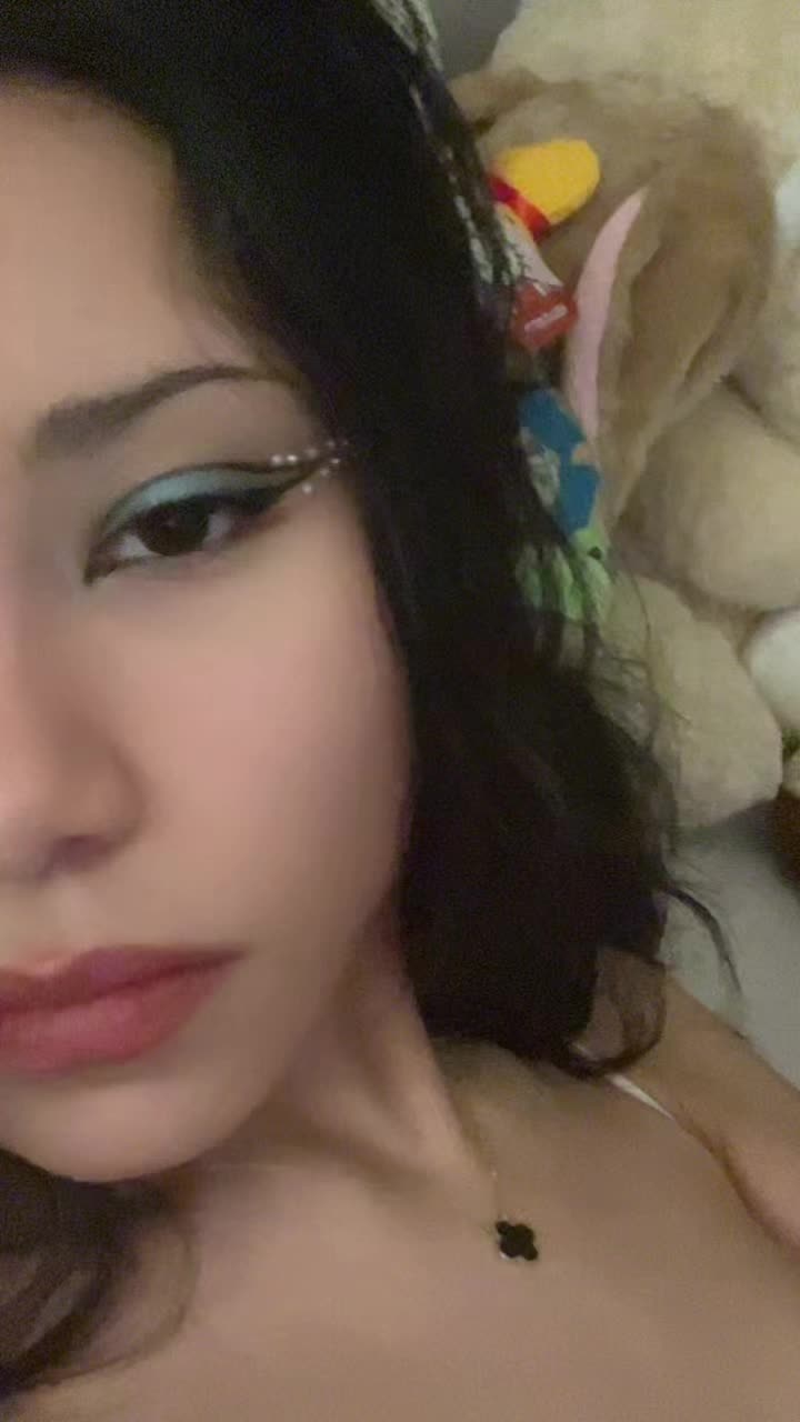 @~