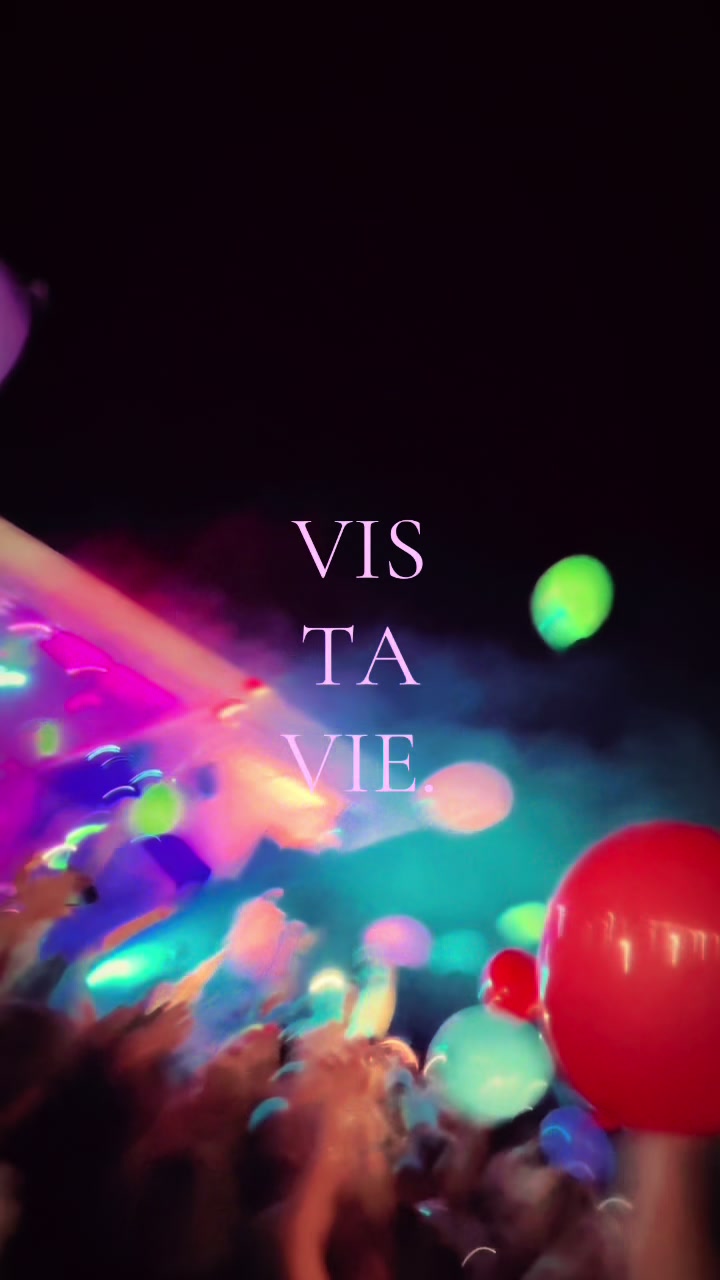 @𝐂𝐡𝐚𝐫𝐥𝐞̀𝐧𝐞💋