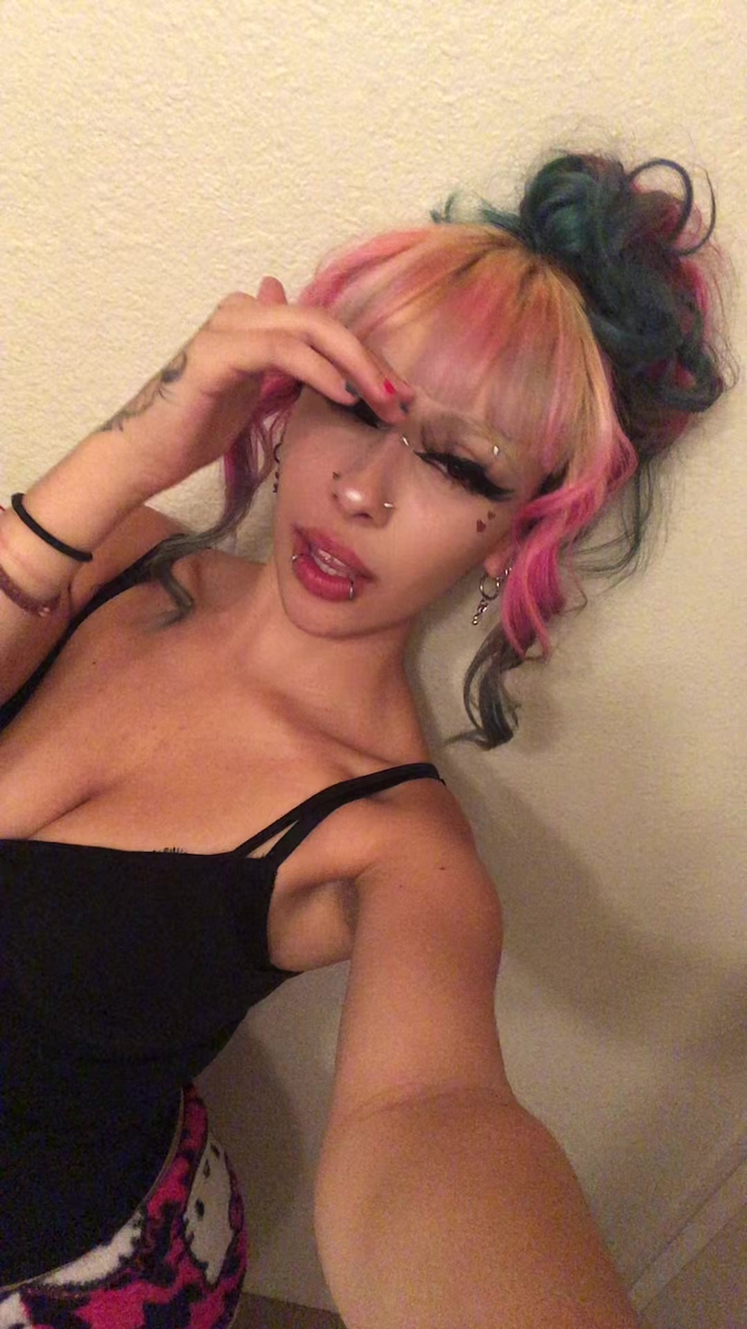 @Jessalyn