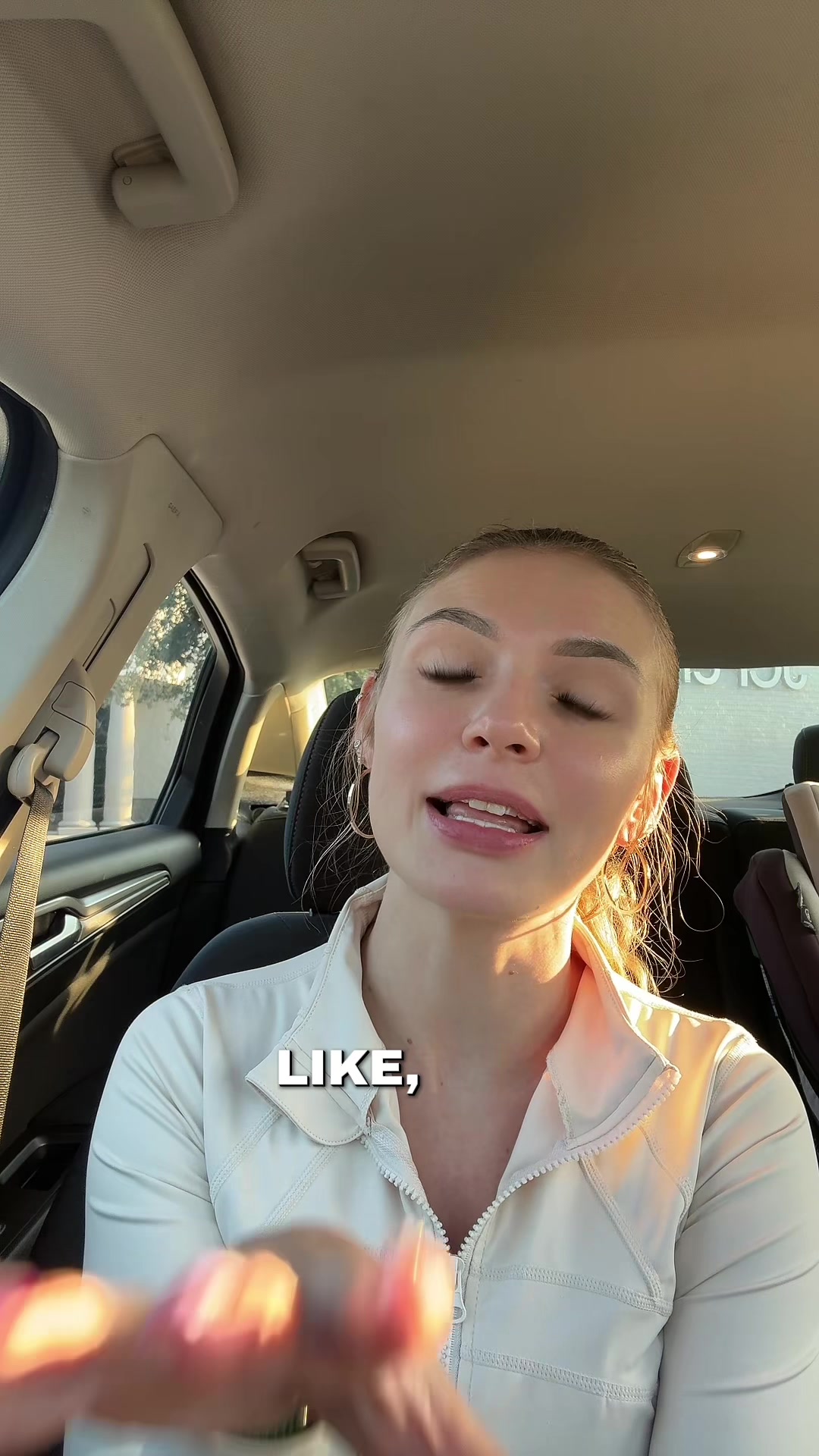 @niki&nicole