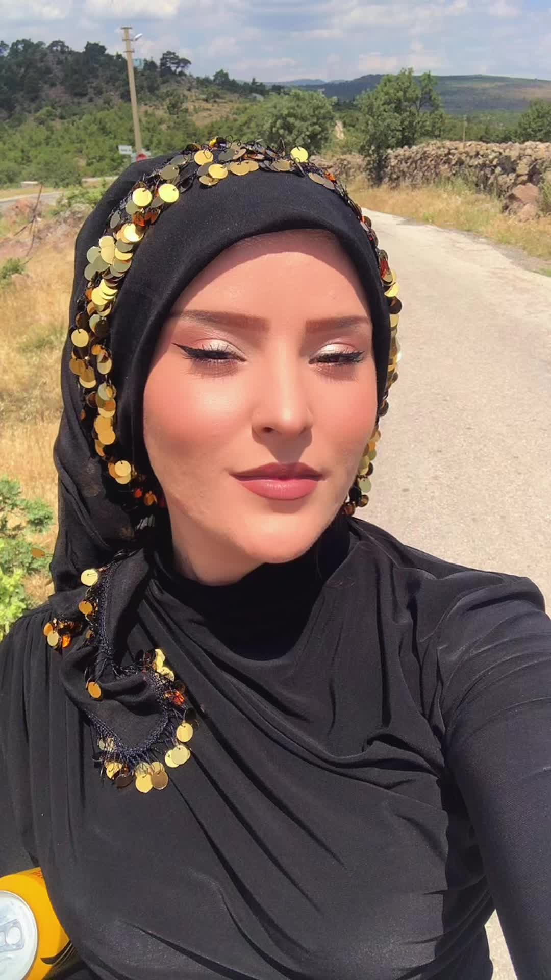 @Cansu Dinçer
